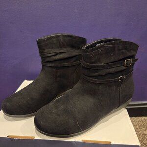 St. John's Bay Kinley Black Booties Size 6.5